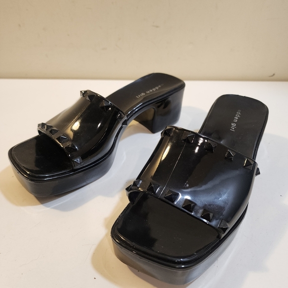 Madden Girl Paccer Slides Black Studded Chunky platform size 8 - Picture 2 of 13